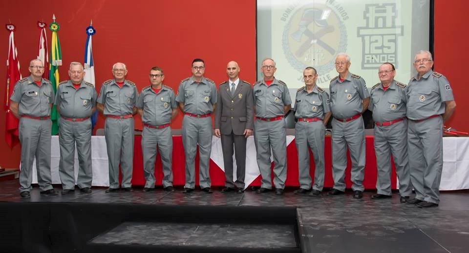 Reunidas presta homenagem aos Bombeiros Voluntários - Portal CDR - Caçador /SC